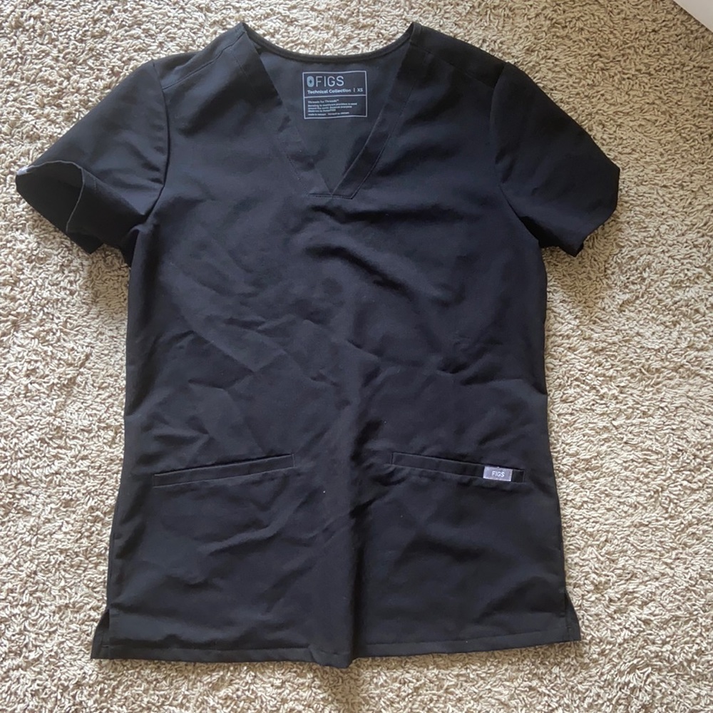 Figs scrub top